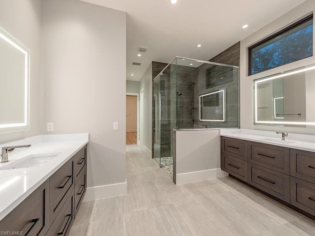 9099 The LN, NAPLES FL 34109-16