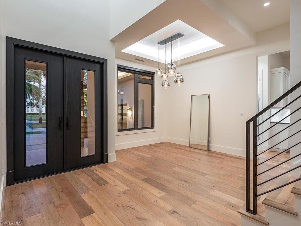 9099 The LN, NAPLES FL 34109-4