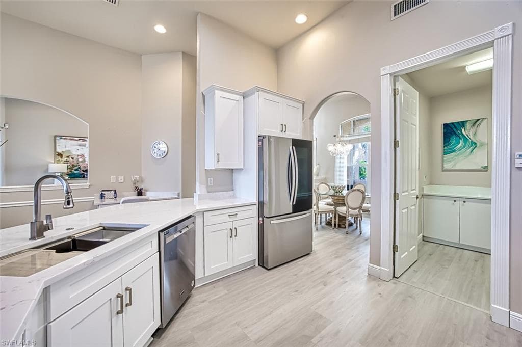 8451 Southwind Bay CIR, FORT MYERS FL 33908-17