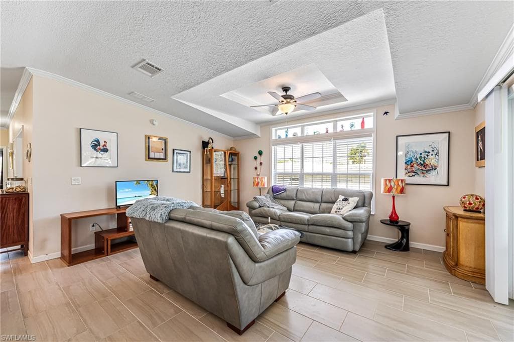 153 Rookery RD, NAPLES FL 34114-13