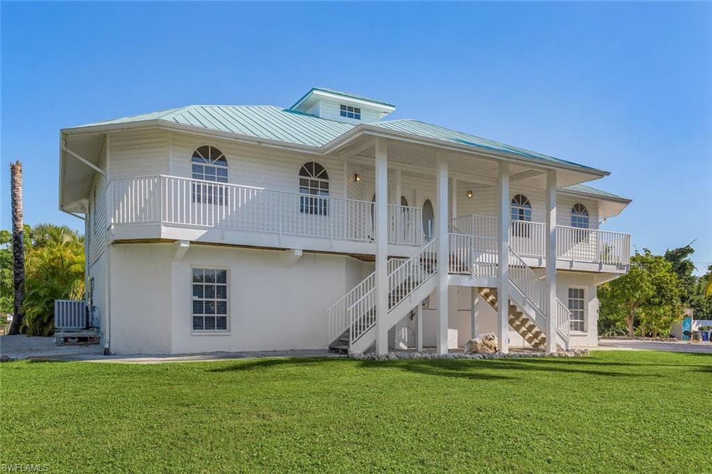 7380 Barrancas AVE, BOKEELIA FL 33922-8