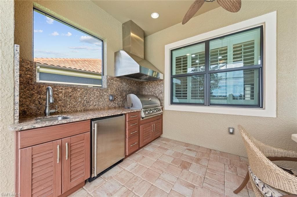 9208 Isla Bella CIR, BONITA SPRINGS FL 34135-31