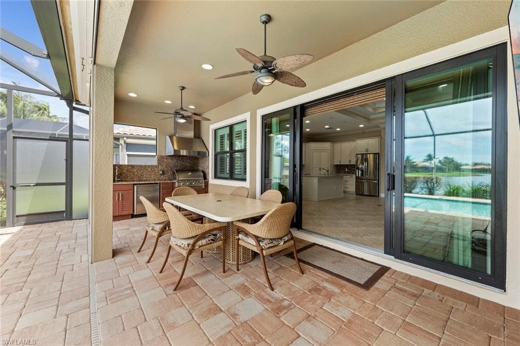 9208 Isla Bella CIR, BONITA SPRINGS FL 34135-30