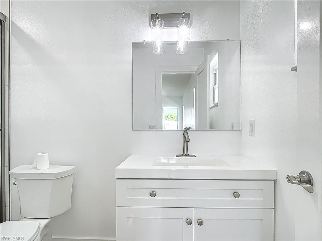 375 CARNABY CT # 54, NAPLES FL 34112-35