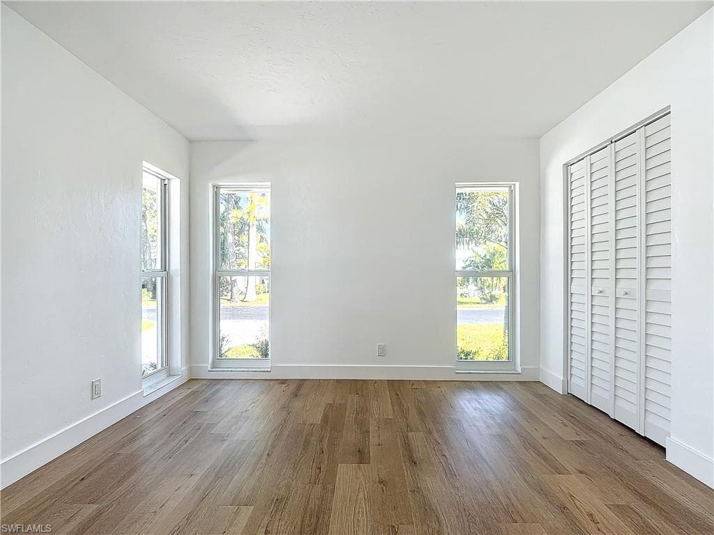 375 CARNABY CT # 54, NAPLES FL 34112-32