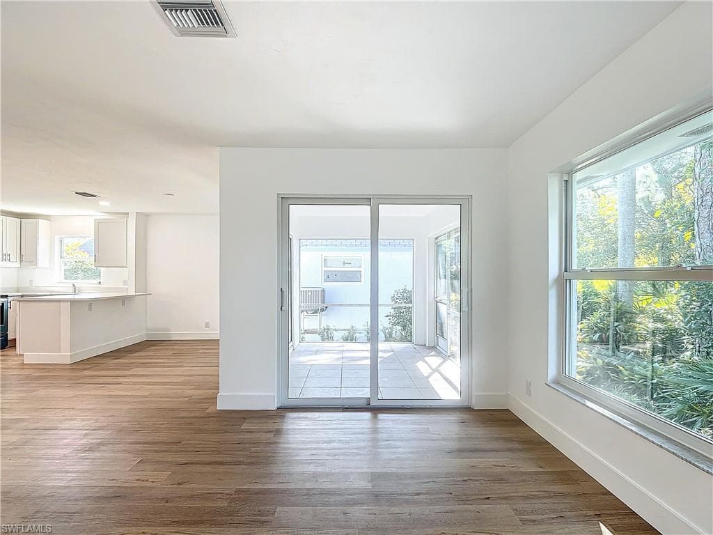 375 CARNABY CT # 54, NAPLES FL 34112-14