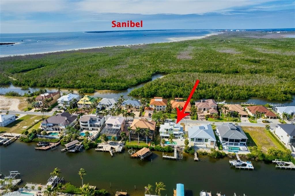 18141 Old Pelican Bay DR, FORT MYERS BEACH FL 33931-5
