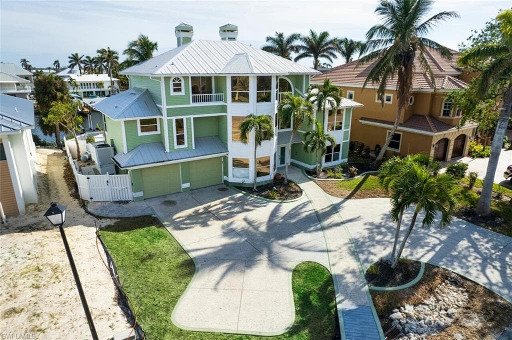 18141 Old Pelican Bay DR, FORT MYERS BEACH FL 33931-2