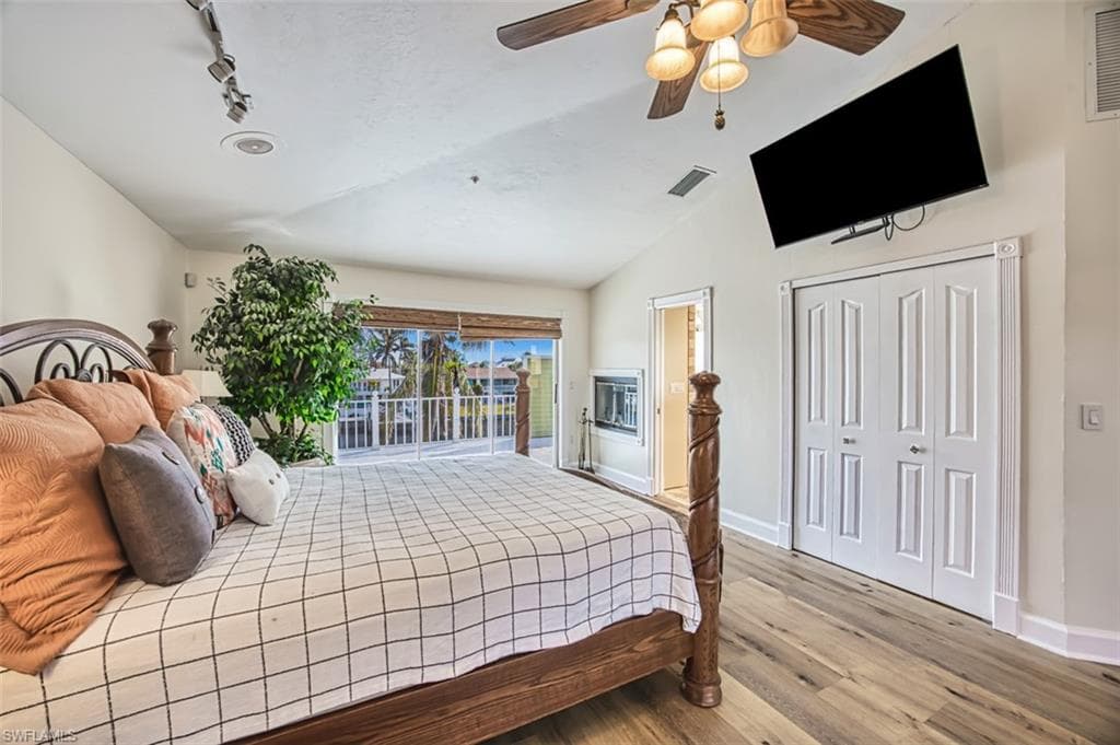 18141 Old Pelican Bay DR, FORT MYERS BEACH FL 33931-29