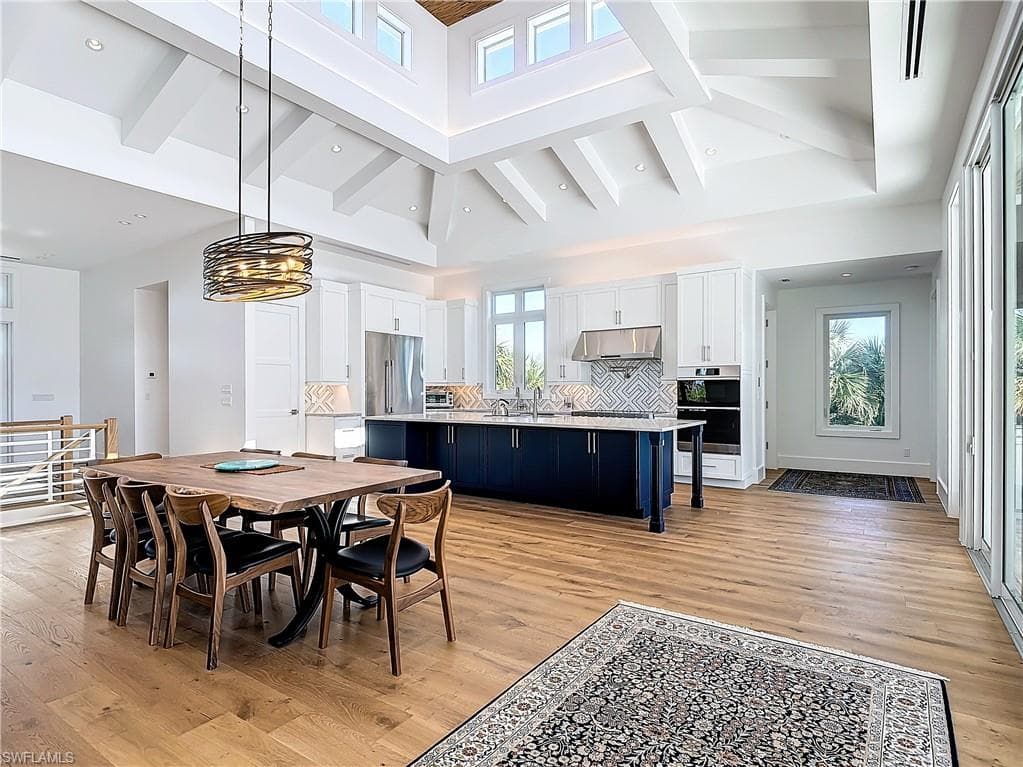 9345 Dimmick DR, SANIBEL FL 33957-10