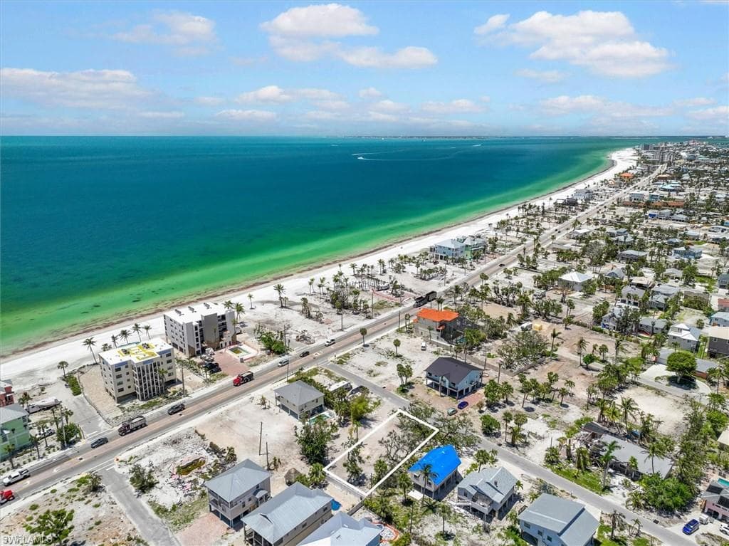 116 Bayview AVE, FORT MYERS BEACH FL 33931-3