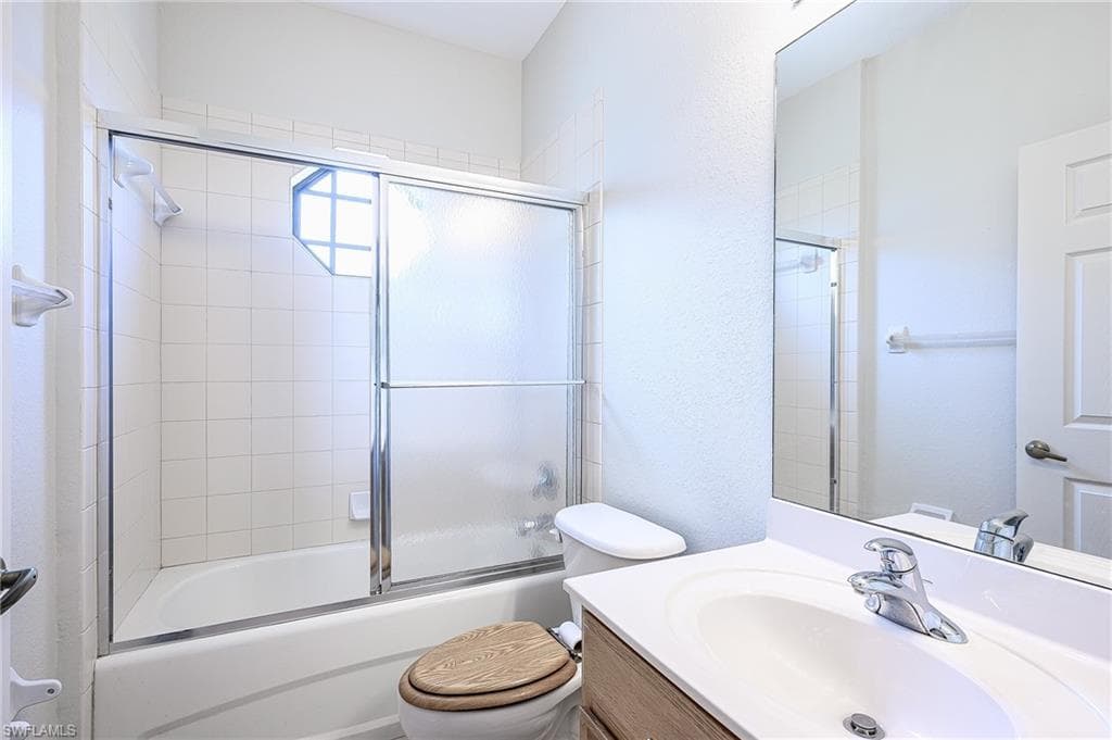 7670 Meadow Lakes DR # 1501, NAPLES FL 34104-12