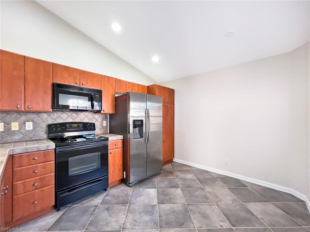 20013 Serene Meadow LN-13