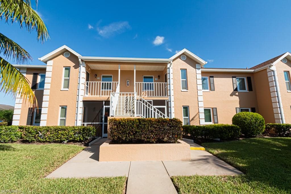 1850 W Crown Pointe BLVD # 202, NAPLES FL 34112-20