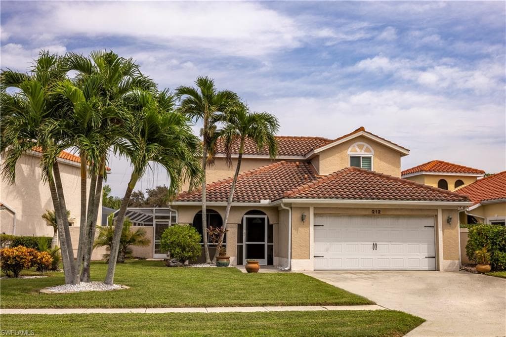 212 Sabal Lake DR, NAPLES FL 34104-1