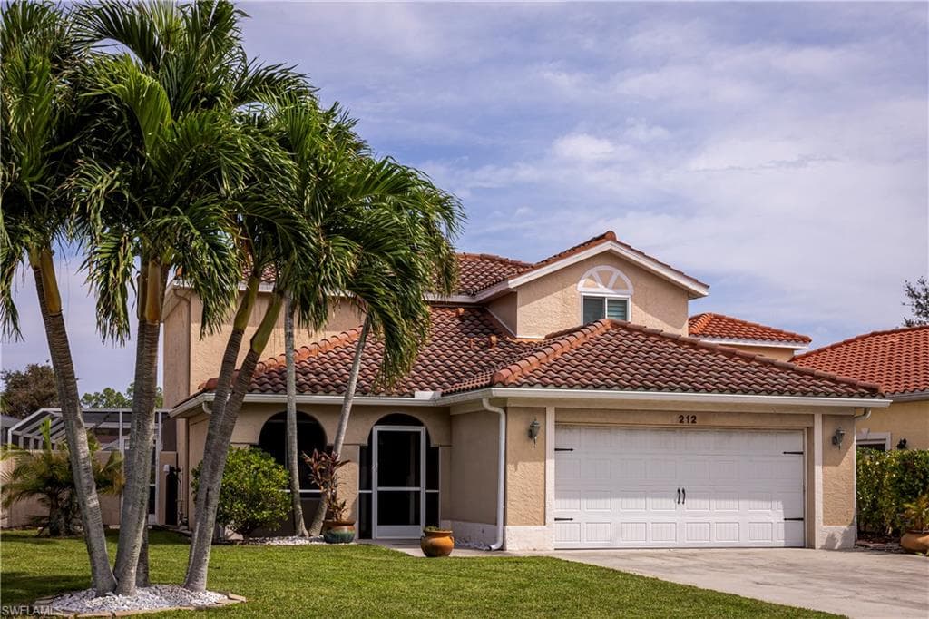 212 Sabal Lake DR, NAPLES FL 34104-31
