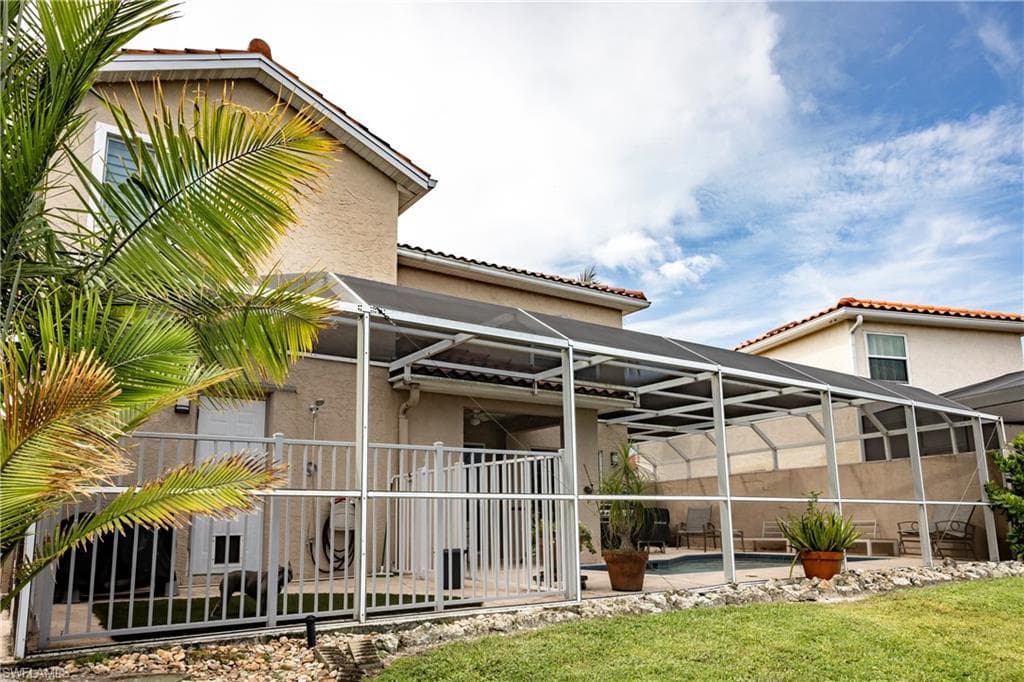 212 Sabal Lake DR, NAPLES FL 34104-27