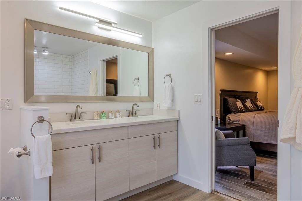 212 Sabal Lake DR, NAPLES FL 34104-10