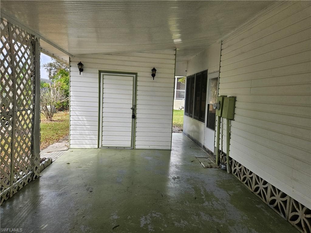 859 Manatee RD, NAPLES FL 34114-3