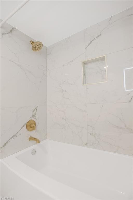1039 Cardinal ST, NAPLES FL 34104-21