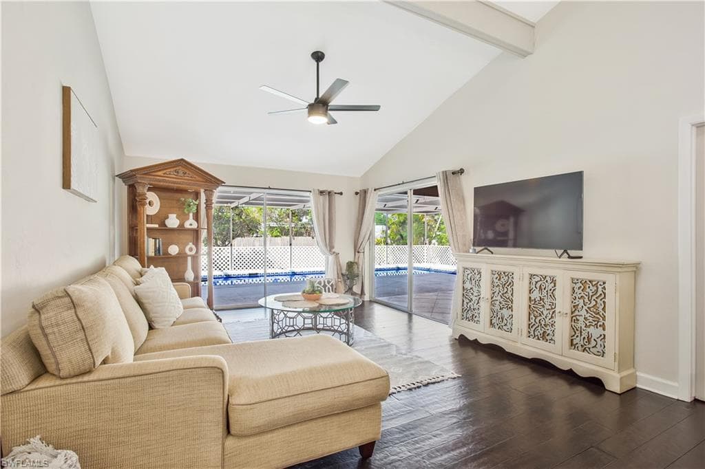 1039 Cardinal ST, NAPLES FL 34104-4