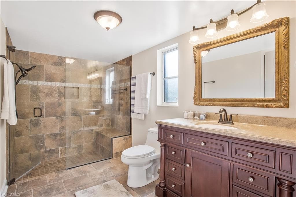 1039 Cardinal ST, NAPLES FL 34104-19