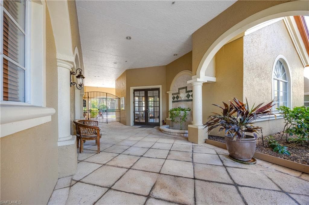 8870 Colonnades CT W # 328, BONITA SPRINGS FL 34135-23