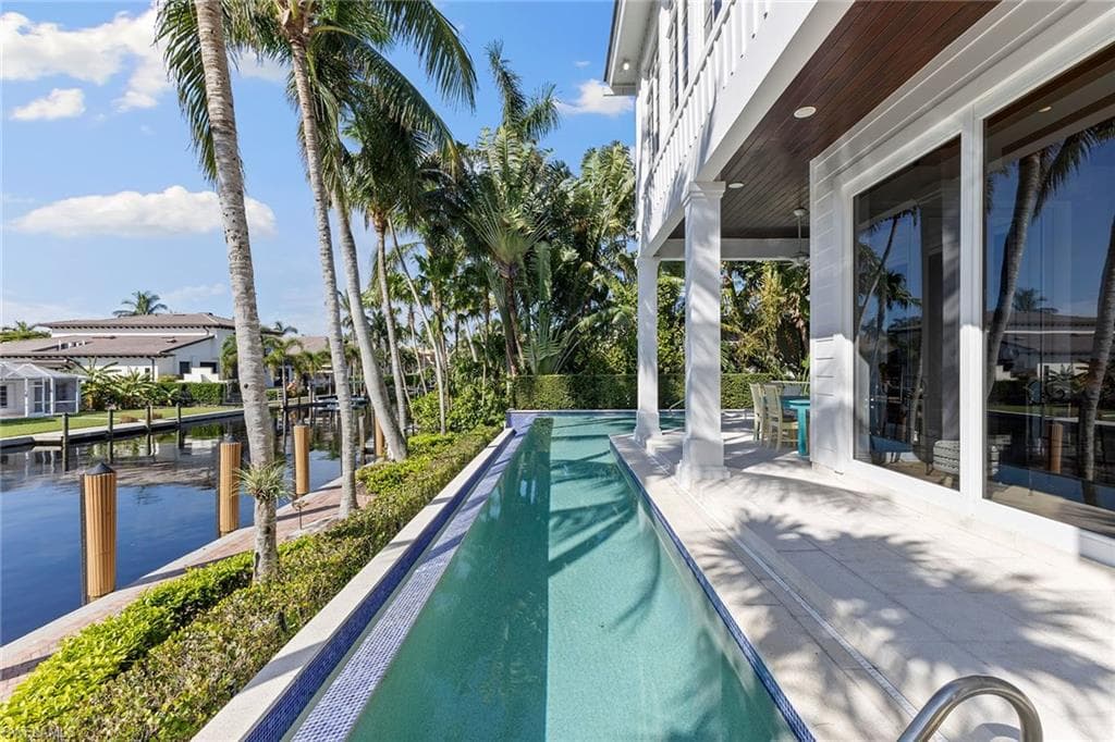 636 14th AVE S, NAPLES FL 34102-4
