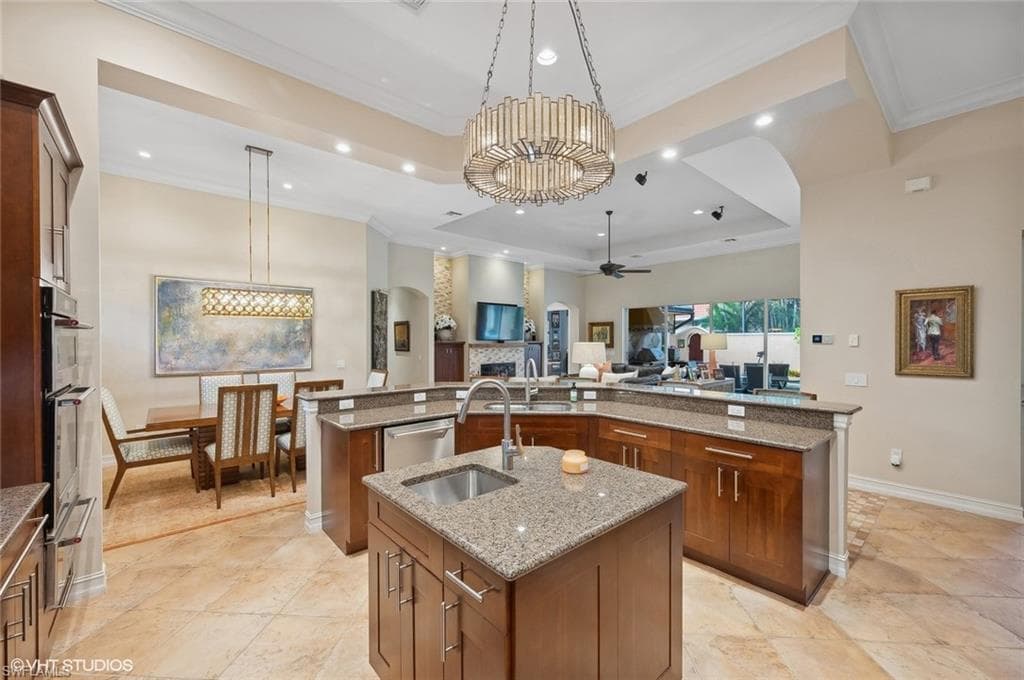 4908 Rustic Oaks CIR, NAPLES FL 34105-15