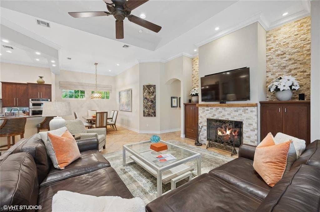4908 Rustic Oaks CIR, NAPLES FL 34105-25
