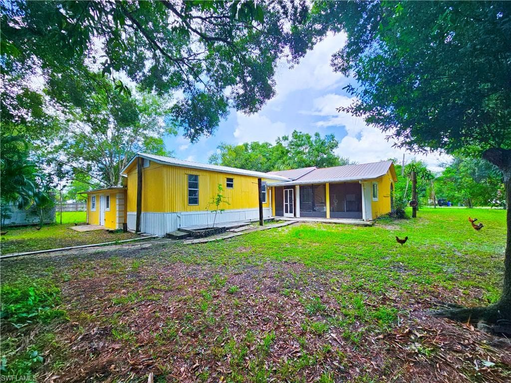 571 E Lincoln AVE, LABELLE FL 33935-5