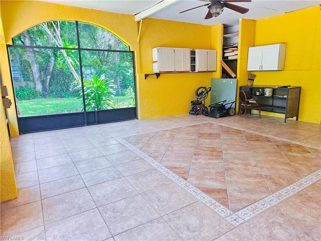 571 E Lincoln AVE, LABELLE FL 33935-42