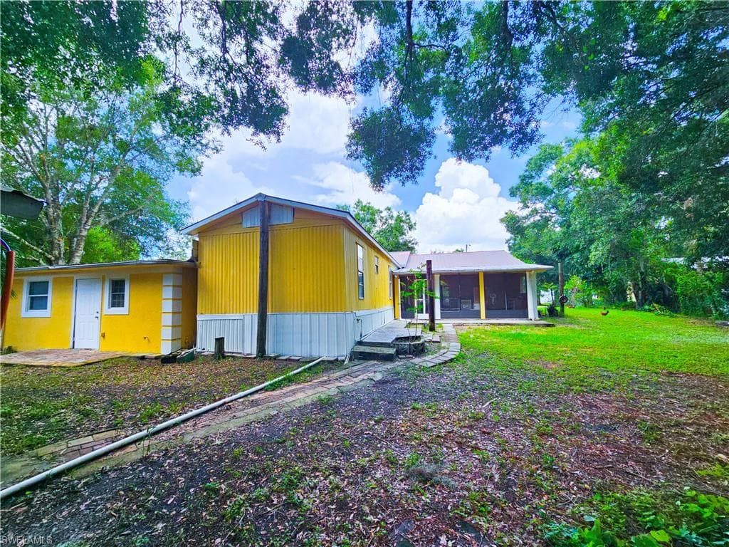 571 E Lincoln AVE, LABELLE FL 33935-10