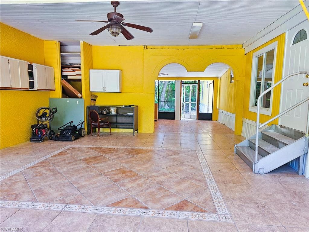 571 E Lincoln AVE, LABELLE FL 33935-39