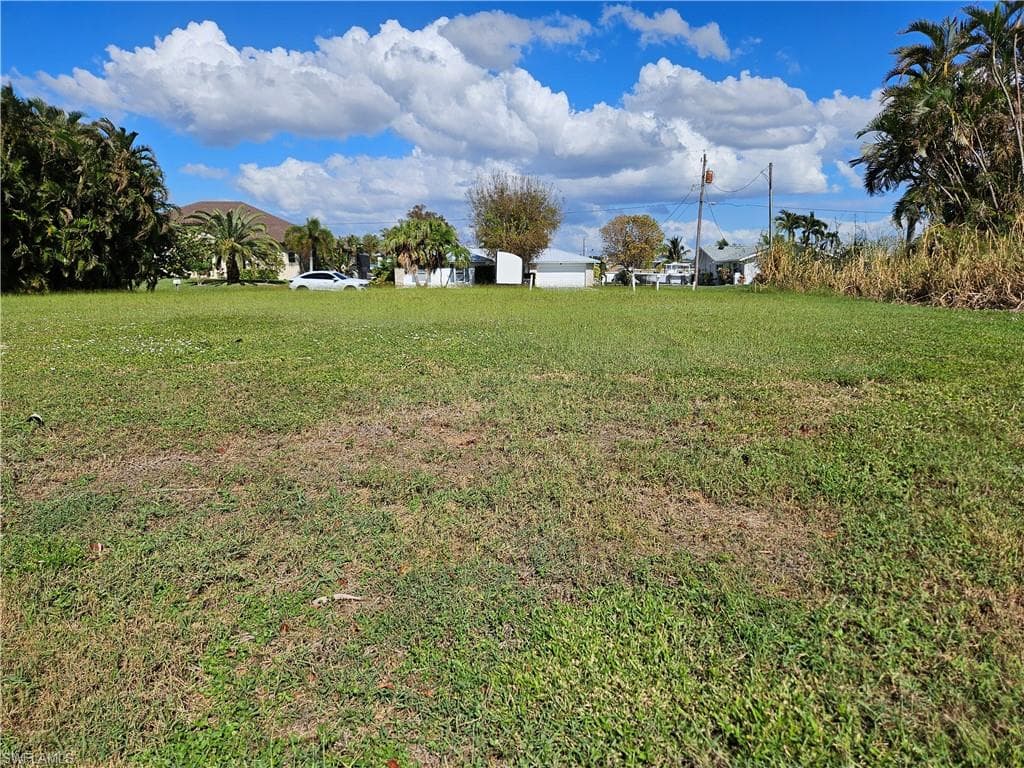 126 Montrose DR, FORT MYERS FL 33919-8