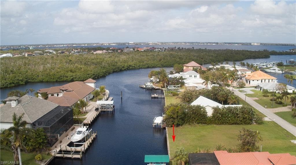 126 Montrose DR, FORT MYERS FL 33919-13