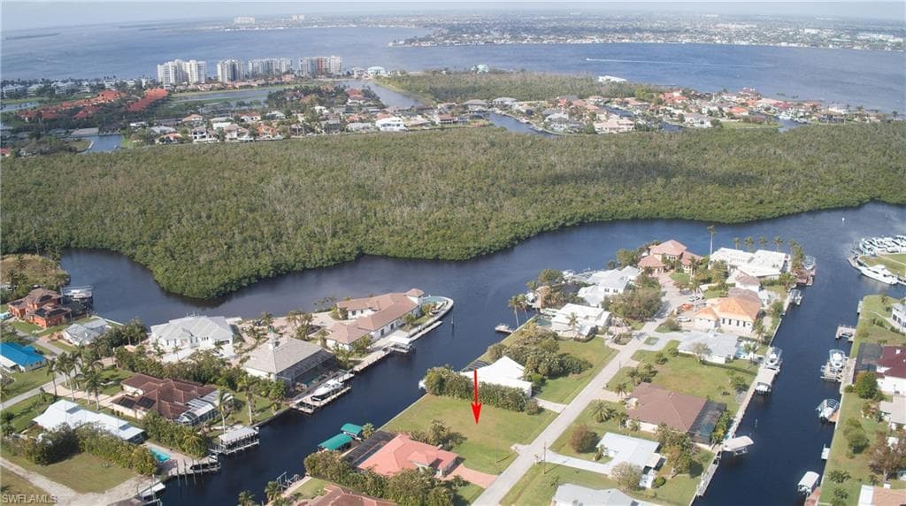 126 Montrose DR, FORT MYERS FL 33919-14