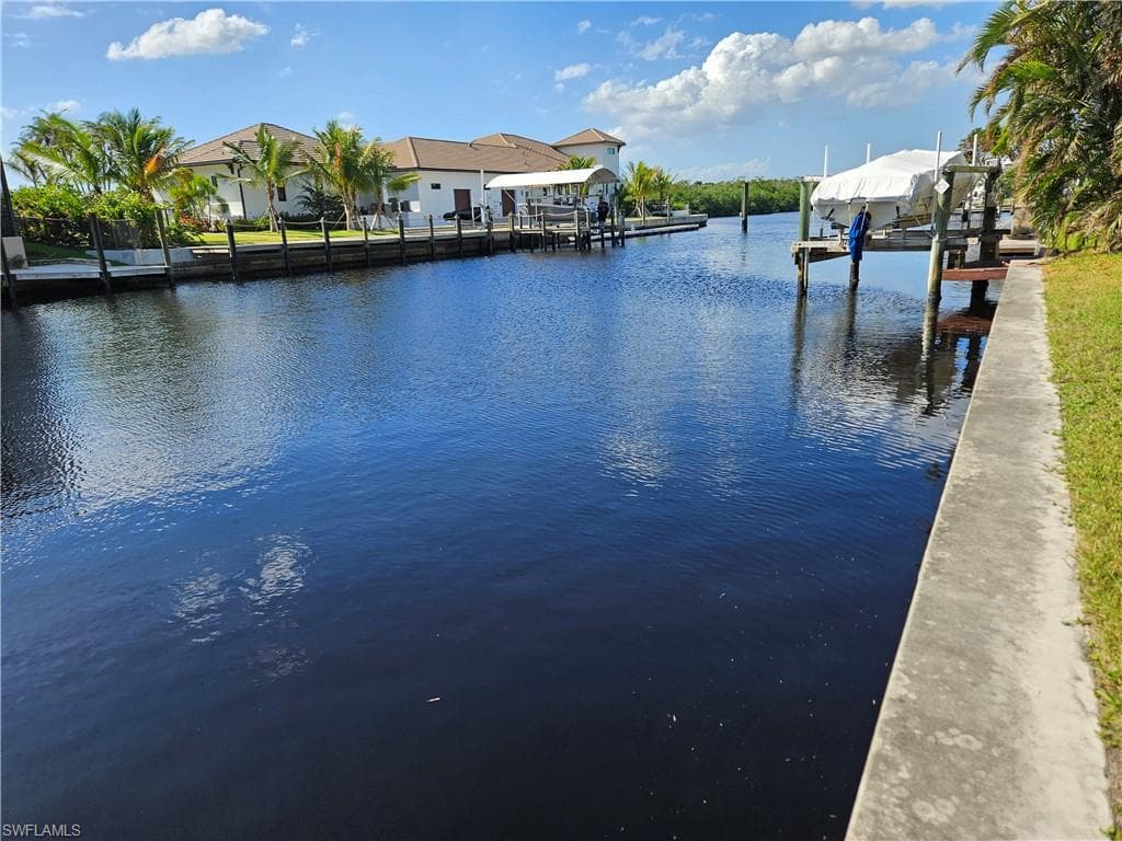 126 Montrose DR, FORT MYERS FL 33919-3