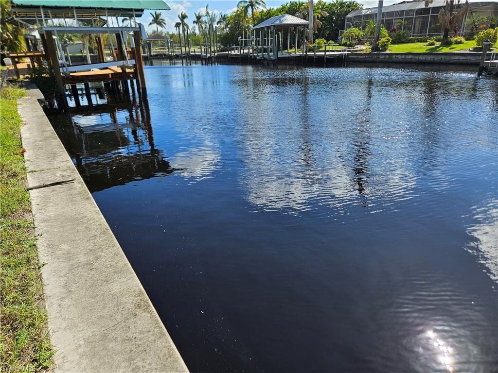 126 Montrose DR, FORT MYERS FL 33919-7