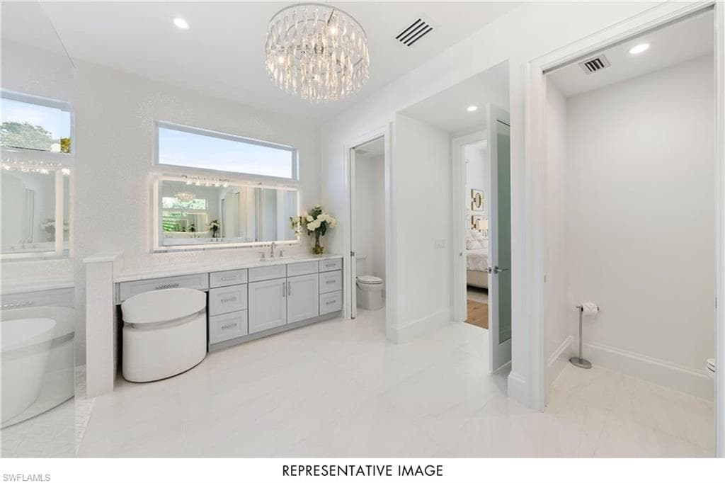 1105 Hollygate LN, NAPLES FL 34103-8