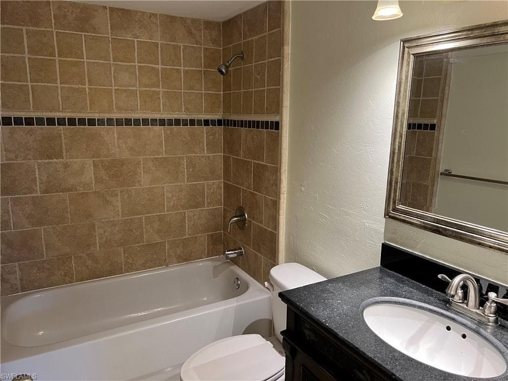 2828 Jackson ST E6-9