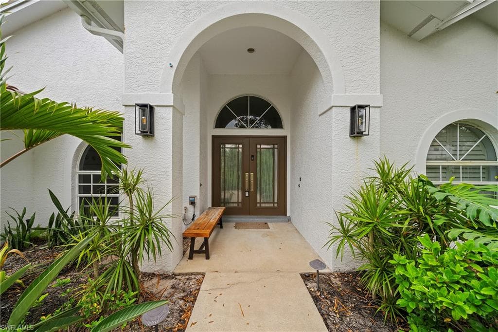 8139 Las Palmas WAY, NAPLES FL 34109-34