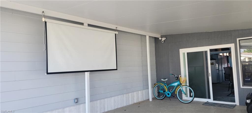 4705 Fiji LN, BONITA SPRINGS FL 34134-33