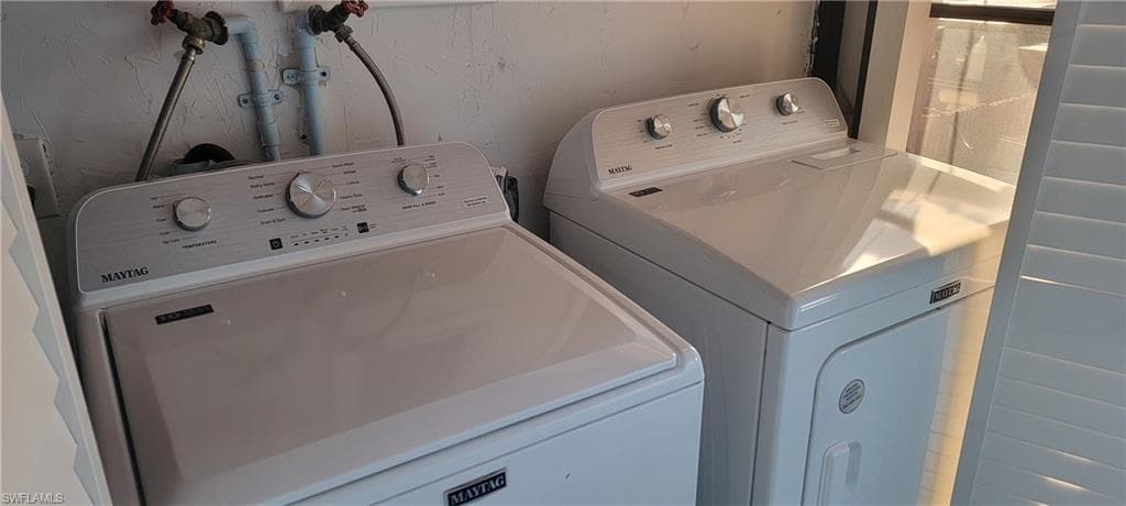 4705 Fiji LN, BONITA SPRINGS FL 34134-39