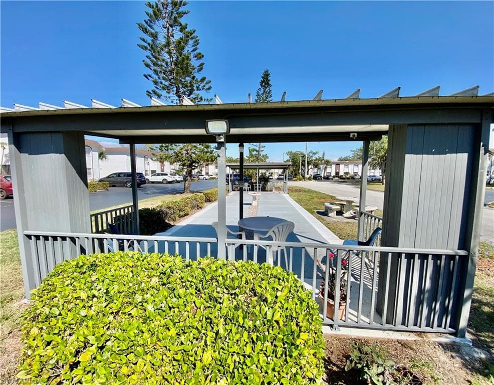 2828 Jackson ST # 7, FORT MYERS FL 33901-29