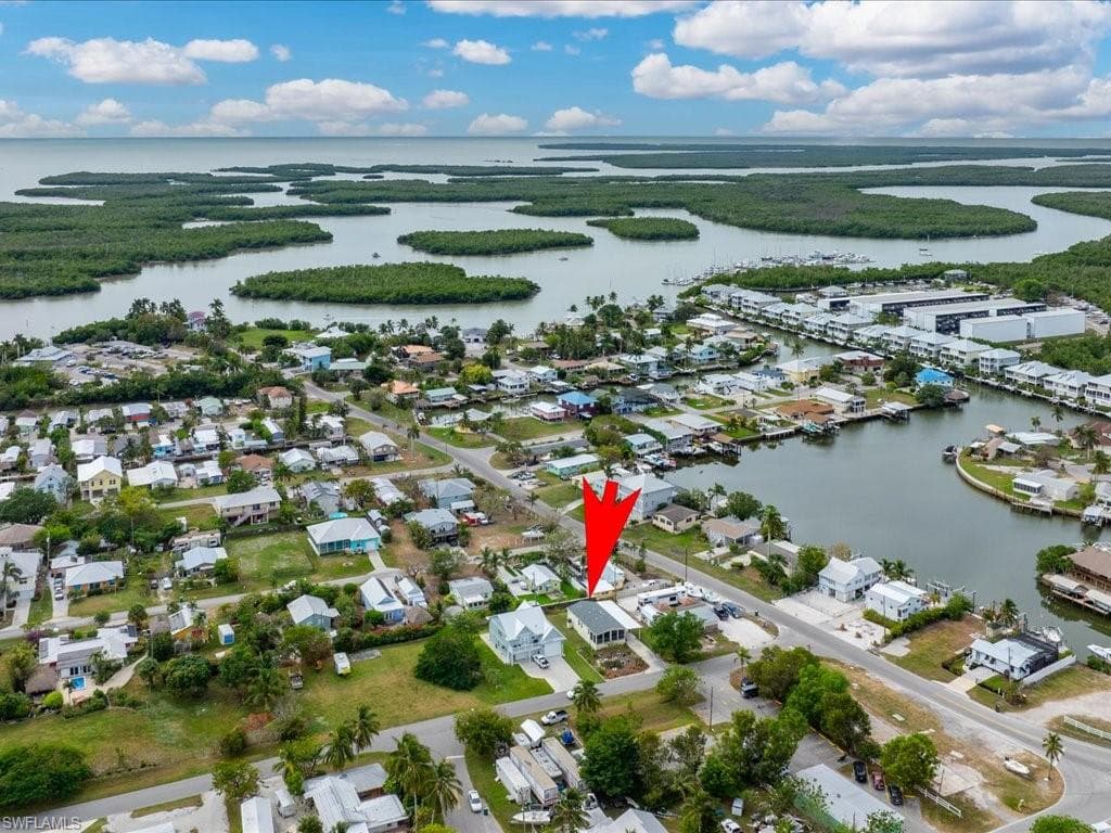 340 Pear Tree AVE, GOODLAND FL 34140-11