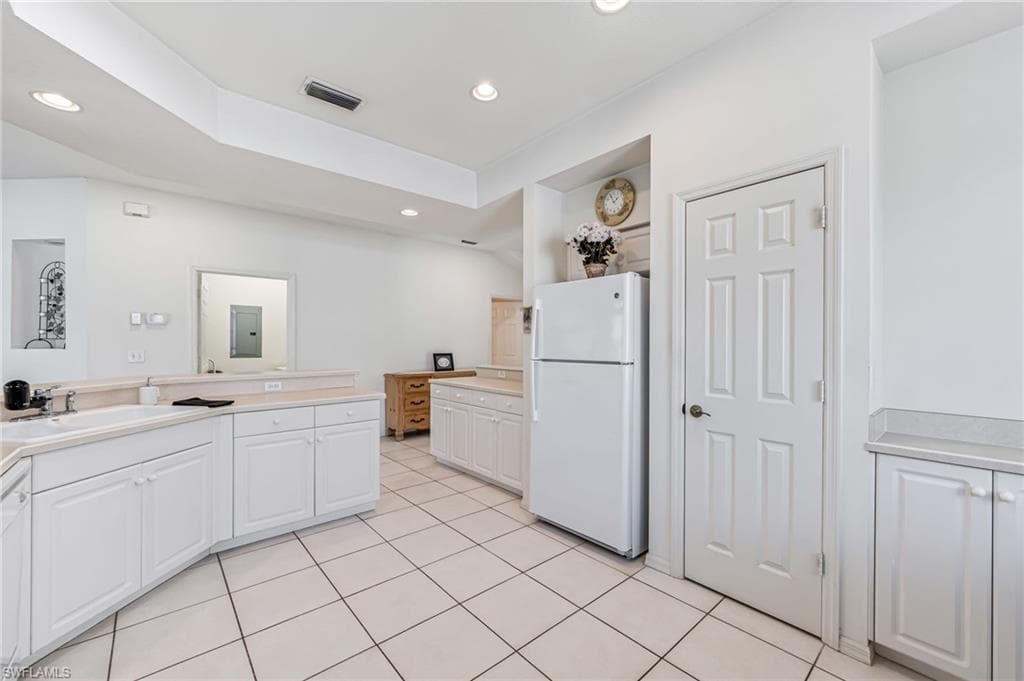 25778 Lake Amelia WAY # 201, BONITA SPRINGS FL 34135-4