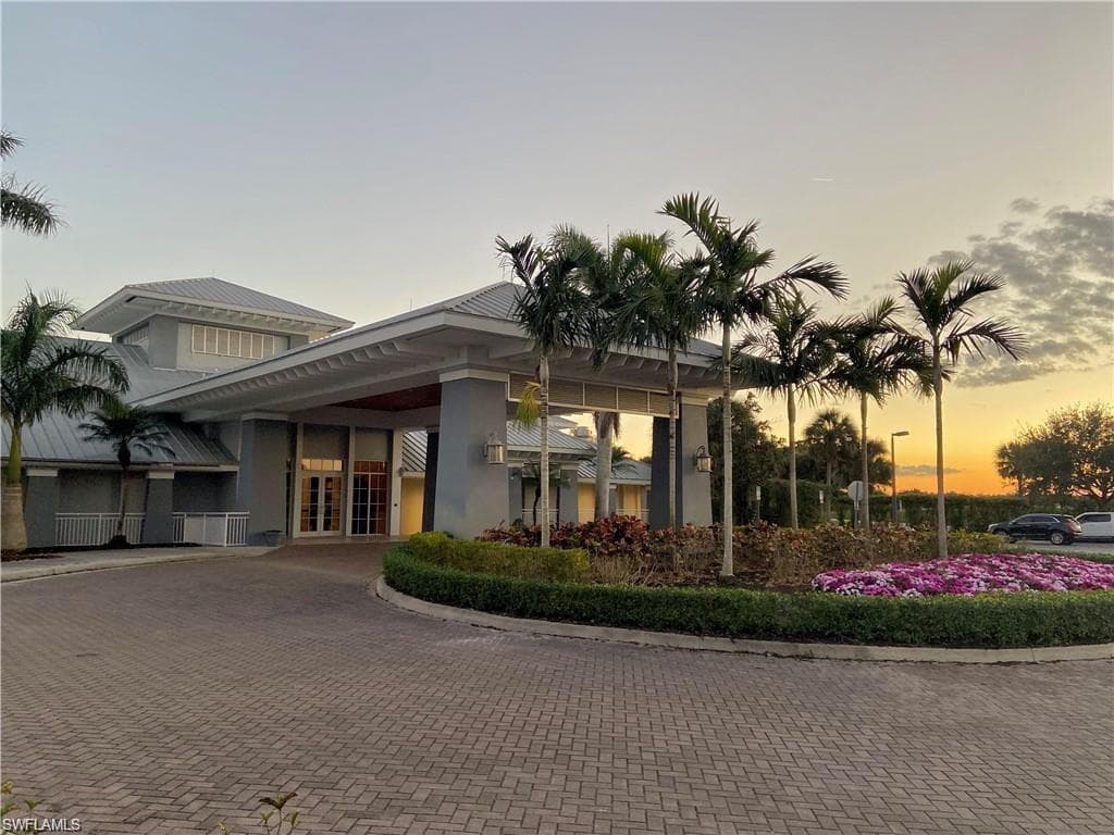 18012 Greenwood DR, NAPLES FL 34114-4