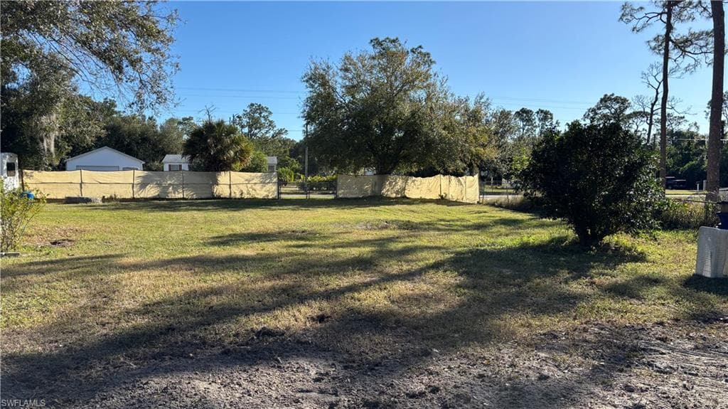 7890 Marx DR, NORTH FORT MYERS FL 33917-41