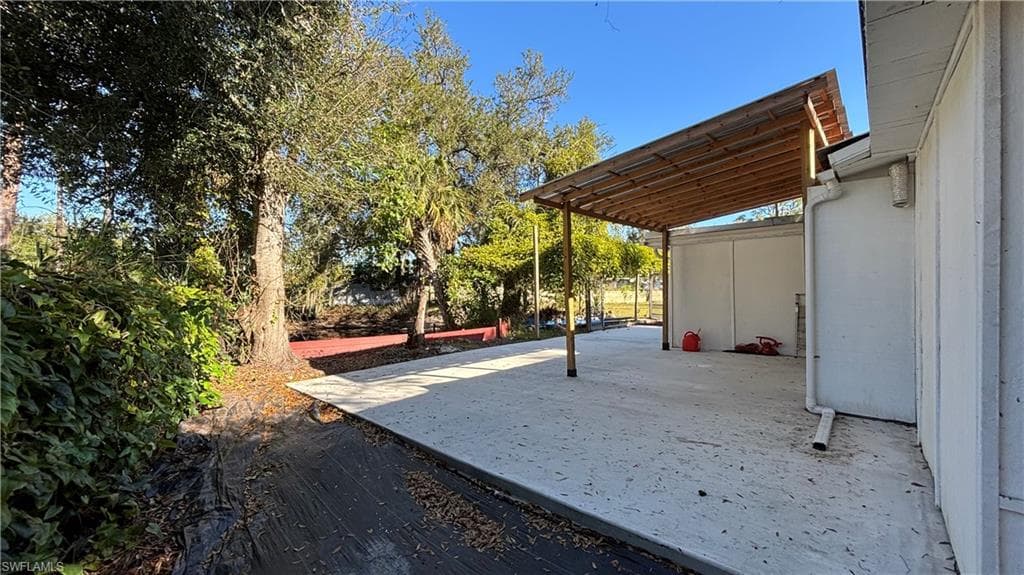 7890 Marx DR, NORTH FORT MYERS FL 33917-10